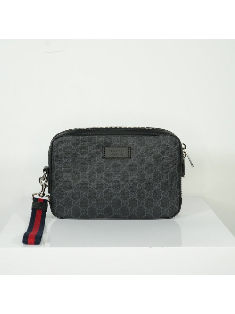 Gucci Gg Black Supreme Clutch Bag